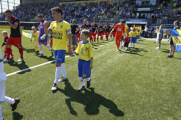 LEEUWARDEN , voetbal, 08-05-2016 , Eredivisie , seizoen 2015 - 2016 , Cambuur Stadion , SC Cambuur - Excelsior , line-up