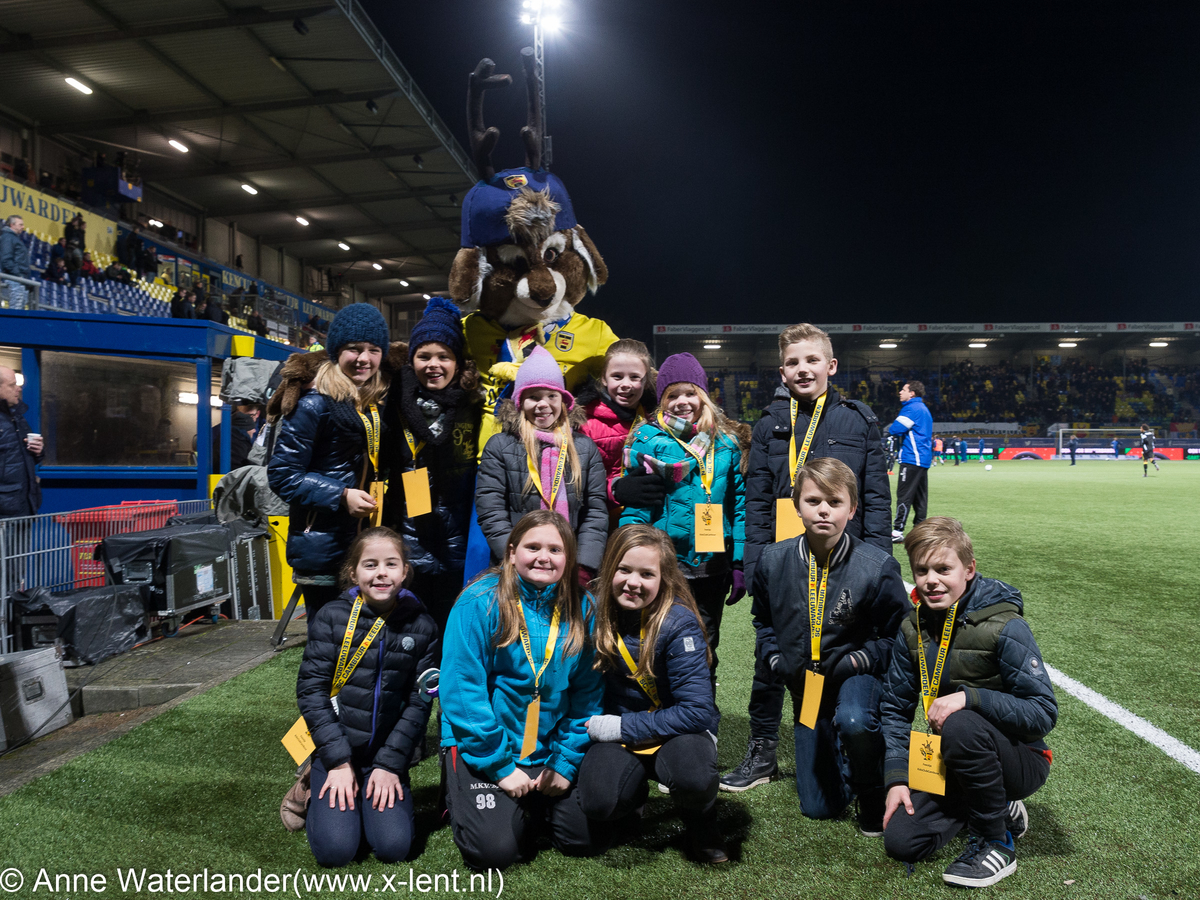 Amber Smid en Romy Hekkenberg, SC Cambuur - Vitesse, 16 januari 2016